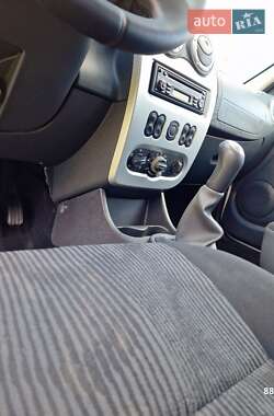 Универсал Dacia Logan MCV 2009 в 
