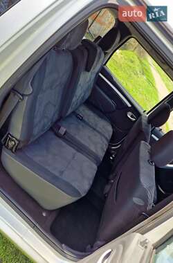 Универсал Dacia Logan MCV 2009 в 