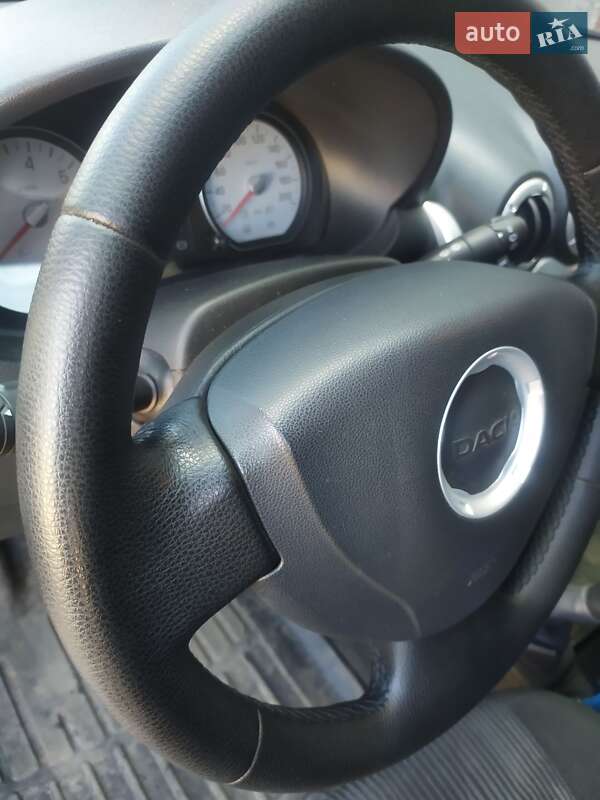 Универсал Dacia Logan MCV 2009 в Сумах