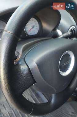 Универсал Dacia Logan MCV 2009 в 