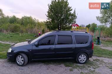 Универсал Dacia Logan MCV 2009 в 