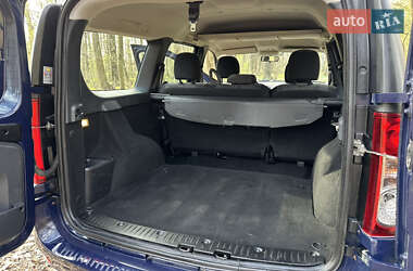 Універсал Dacia Logan MCV 2010 в 