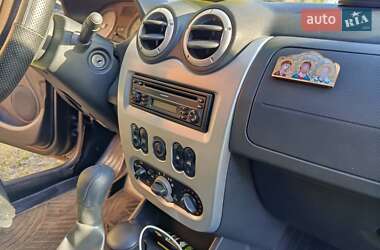 Універсал Dacia Logan MCV 2010 в 