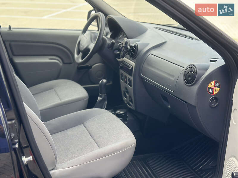 Универсал Dacia Logan MCV 2009 в Дубно