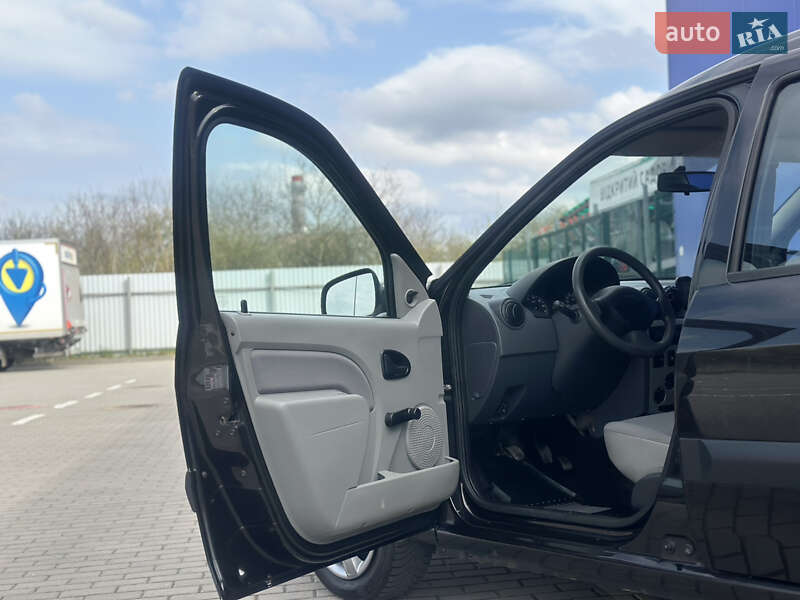 Универсал Dacia Logan MCV 2009 в Дубно