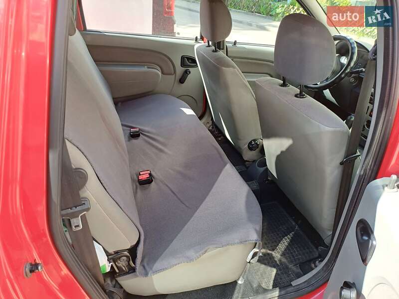 Універсал Dacia Logan MCV 2011 в Дніпрі фото 5 Універсал Dacia Logan MCV 2011 в Дніпрі