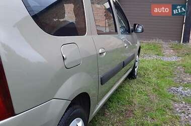 Универсал Dacia Logan MCV 2009 в 