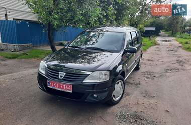 Универсал Dacia Logan MCV 2010 в 