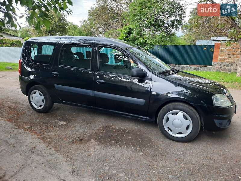 Универсал Dacia Logan MCV 2010 в Полтаве