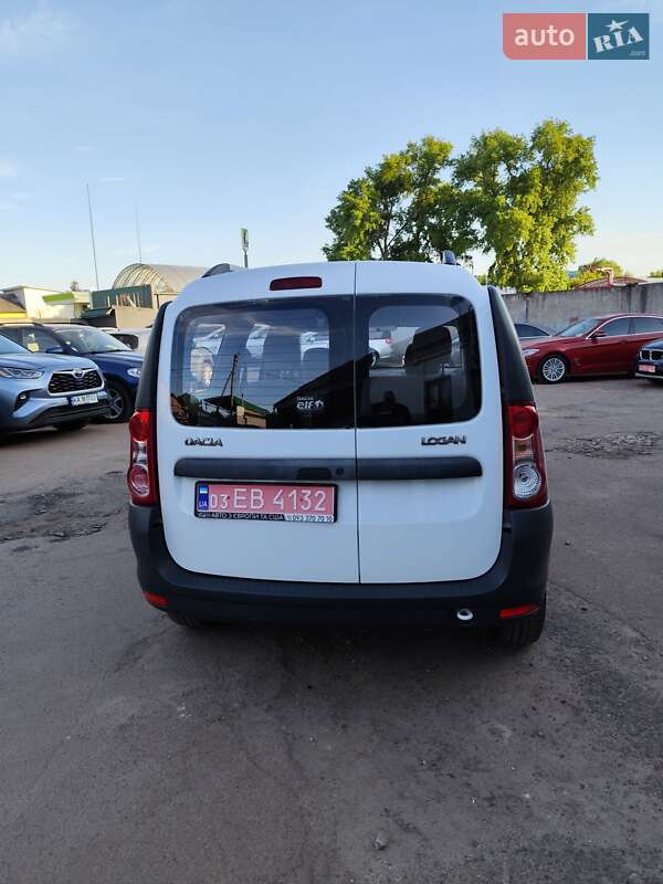 Универсал Dacia Logan MCV 2011 в Чернигове