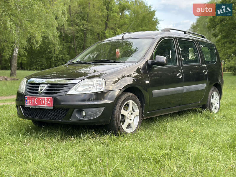Універсал Dacia Logan MCV 2010 в Сумах