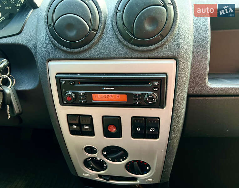 Универсал Dacia Logan MCV 2008 в Киеве