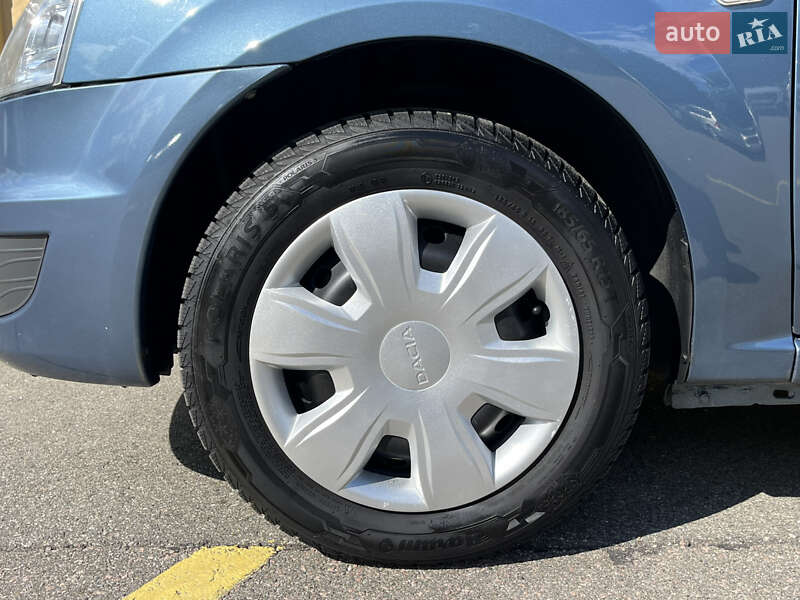 Универсал Dacia Logan MCV 2009 в Киеве