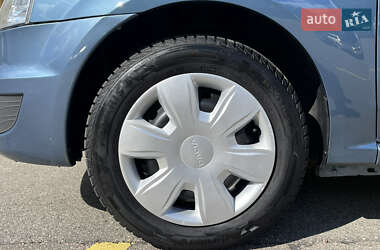 Універсал Dacia Logan MCV 2009 в 