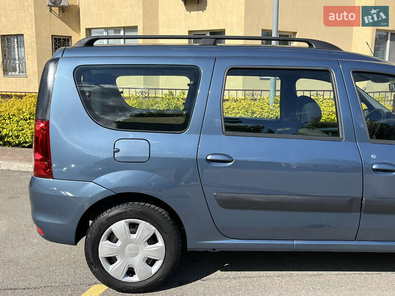 Универсал Dacia Logan MCV 2009 в Киеве