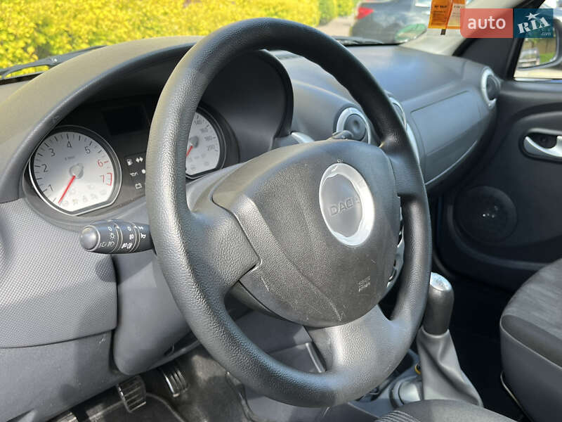 Универсал Dacia Logan MCV 2009 в Киеве