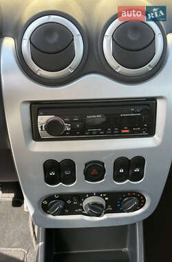 Універсал Dacia Logan MCV 2009 в 