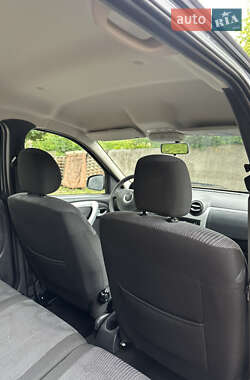 Универсал Dacia Logan MCV 2009 в 
