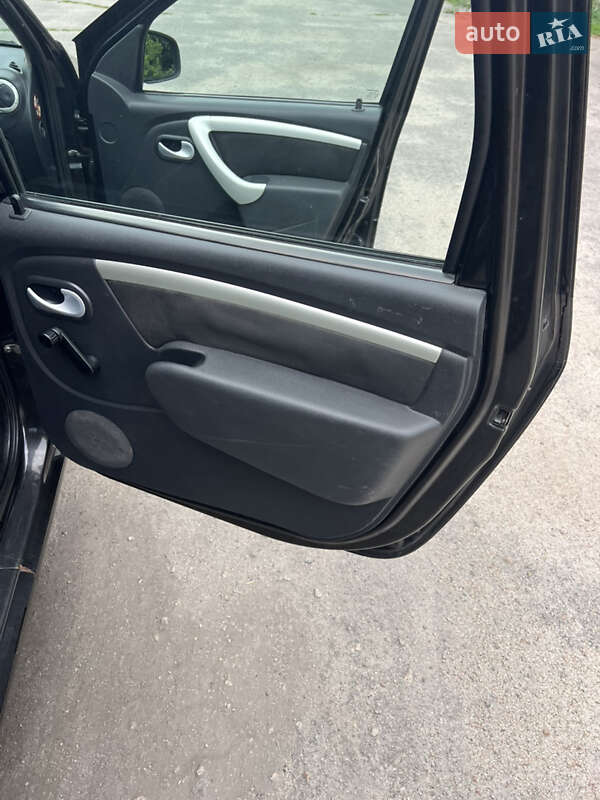 Універсал Dacia Logan MCV 2011 в Марганці