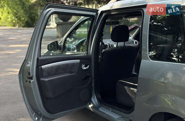 Універсал Dacia Logan MCV 2010 в 