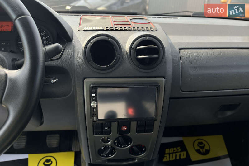 Универсал Dacia Logan MCV 2008 в Мукачево