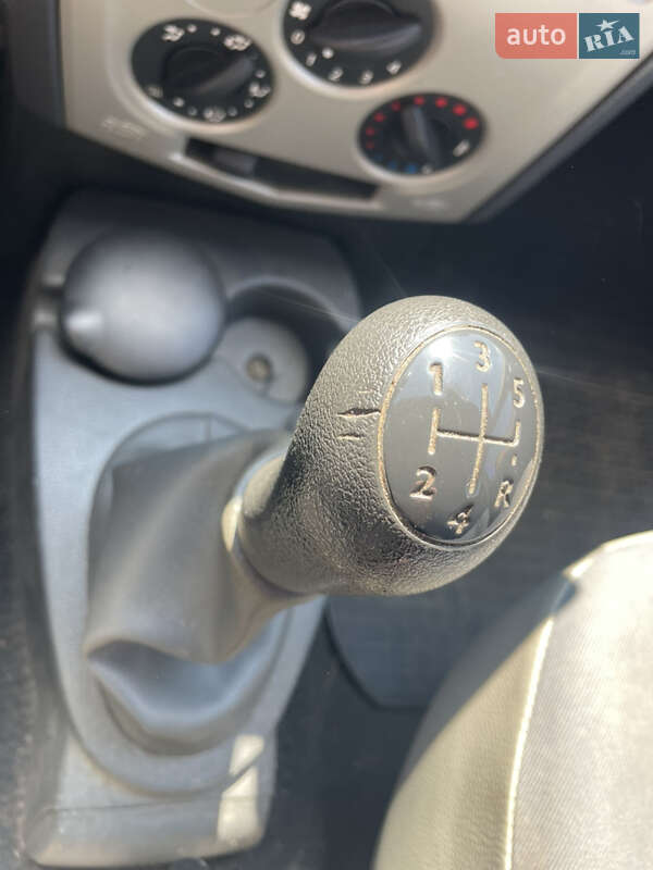 Универсал Dacia Logan MCV 2009 в Бахмаче