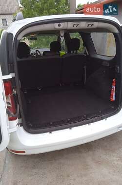 Универсал Dacia Logan MCV 2012 в 