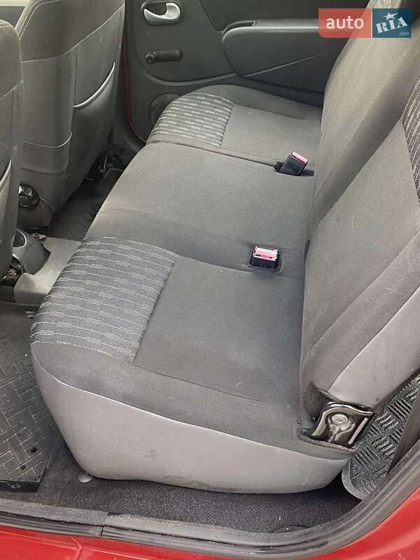 Универсал Dacia Logan MCV 2011 в Ивано-Франковске