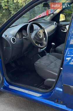 Универсал Dacia Logan MCV 2010 в 