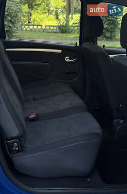 Универсал Dacia Logan MCV 2010 в 