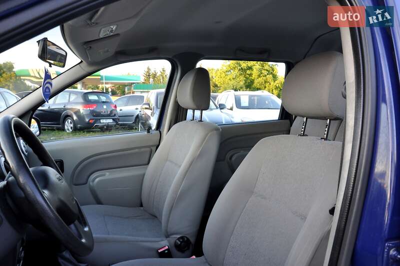 Универсал Dacia Logan MCV 2010 в Львове
