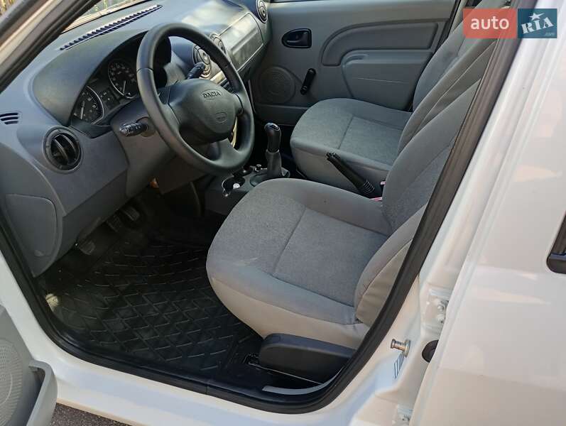 Универсал Dacia Logan MCV 2012 в Калиновке