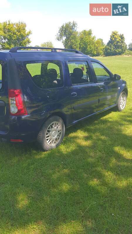 Універсал Dacia Logan MCV 2011 в Острозі