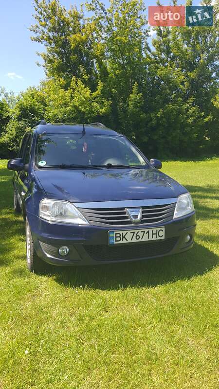 Універсал Dacia Logan MCV 2011 в Острозі