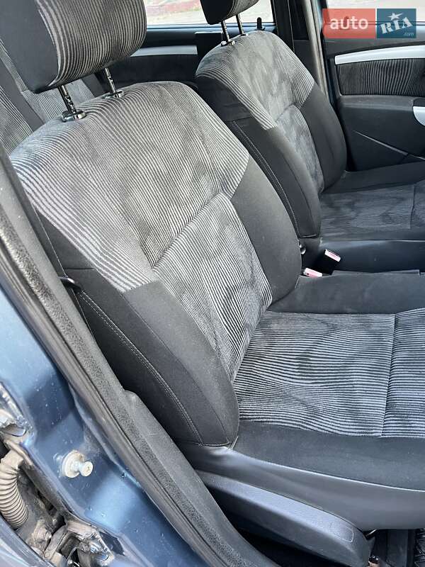 Універсал Dacia Logan MCV 2010 в Ніжині фото 49 Універсал Dacia Logan MCV 2010 в Ніжині