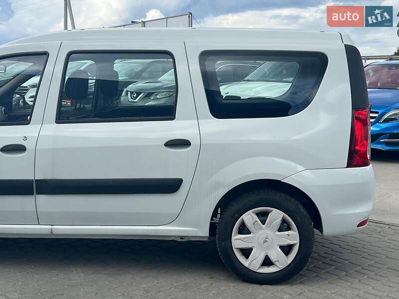 Универсал Dacia Logan MCV 2012 в Львове