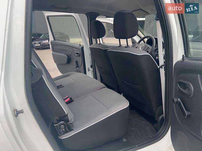 Универсал Dacia Logan MCV 2012 в Львове