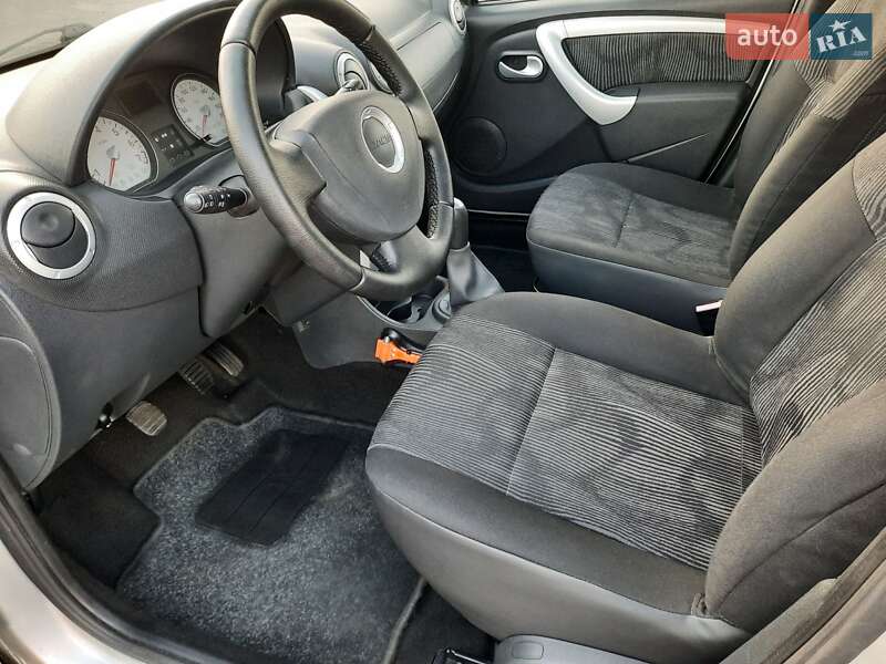 Універсал Dacia Logan MCV 2009 в Полтаві фото 22 Універсал Dacia Logan MCV 2009 в Полтаві