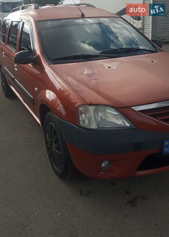Универсал Dacia Logan MCV 2008 в Киеве