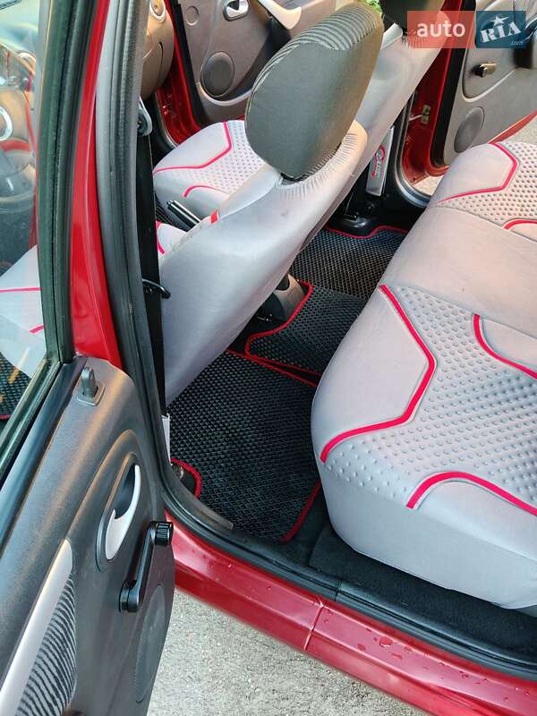 Універсал Dacia Logan MCV 2010 в Львові