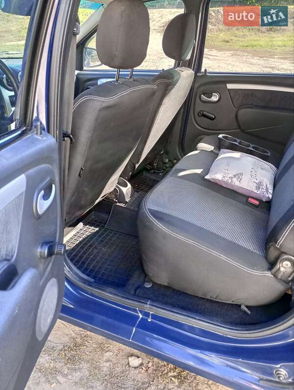 Универсал Dacia Logan MCV 2009 в Тростянце