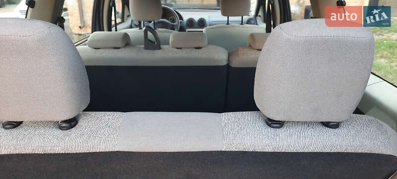 Универсал Dacia Logan MCV 2011 в Немирове