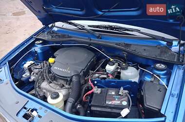 Универсал Dacia Logan MCV 2009 в 