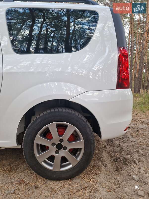 Универсал Dacia Logan MCV 2011 в Полтаве фото 23 Универсал Dacia Logan MCV 2011 в Полтаве