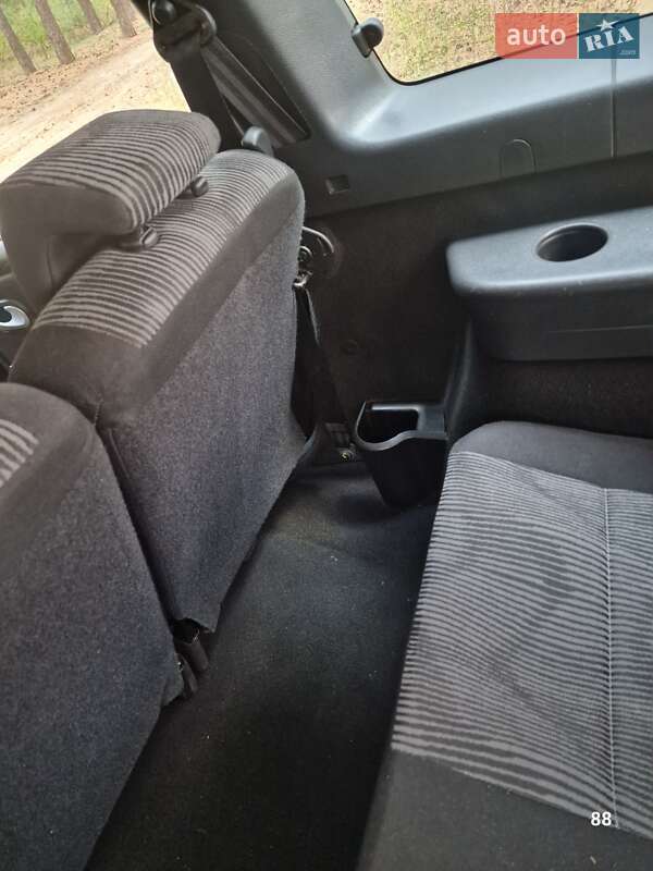Универсал Dacia Logan MCV 2011 в Полтаве фото 87 Универсал Dacia Logan MCV 2011 в Полтаве