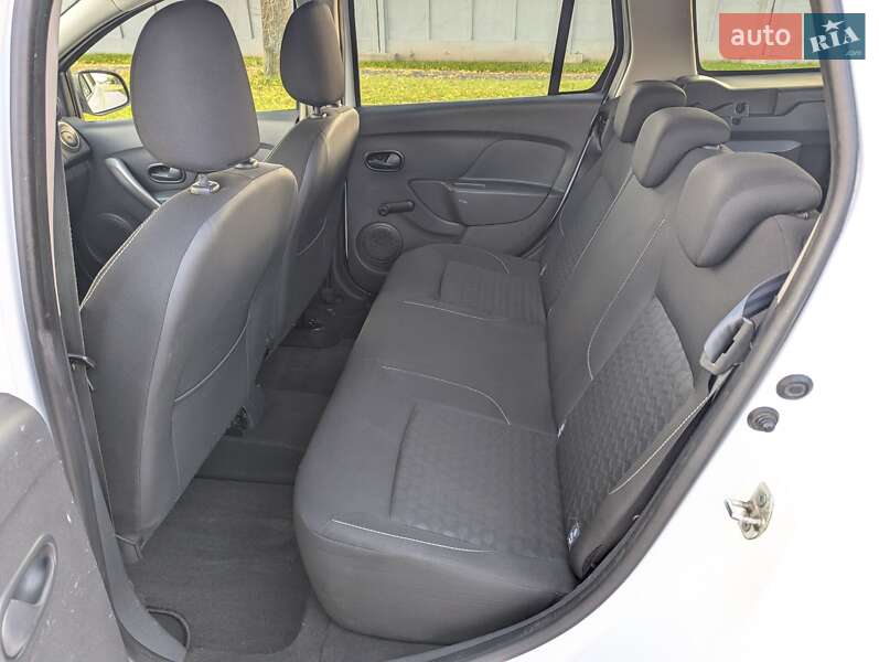 Универсал Dacia Logan MCV 2014 в Львове