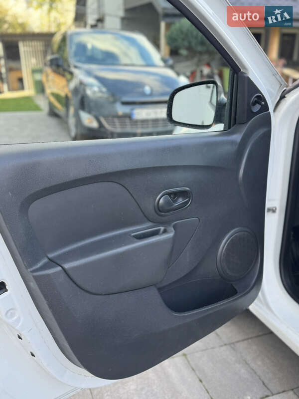 Универсал Dacia Logan MCV 2015 в Львове