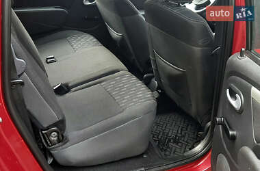 Универсал Dacia Logan MCV 2011 в 