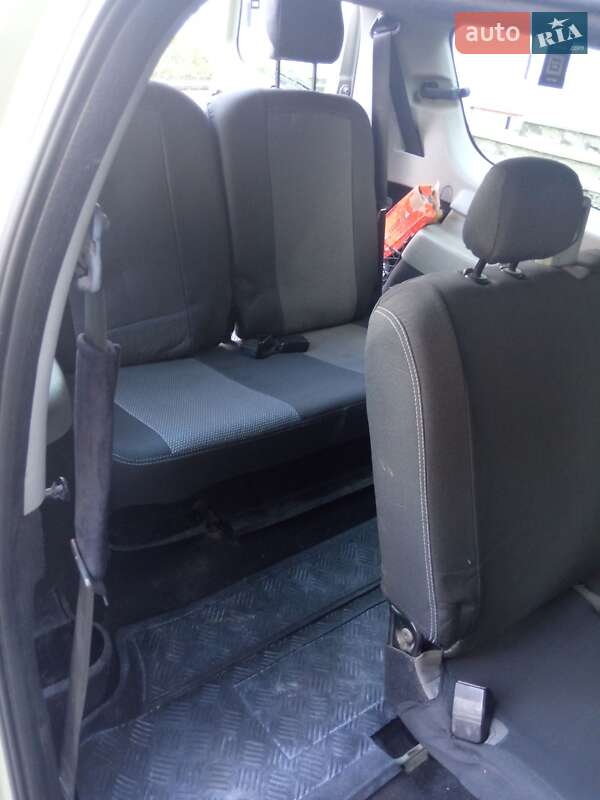 Універсал Dacia Logan MCV 2008 в Львові фото 38 Універсал Dacia Logan MCV 2008 в Львові