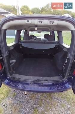 Универсал Dacia Logan MCV 2010 в 